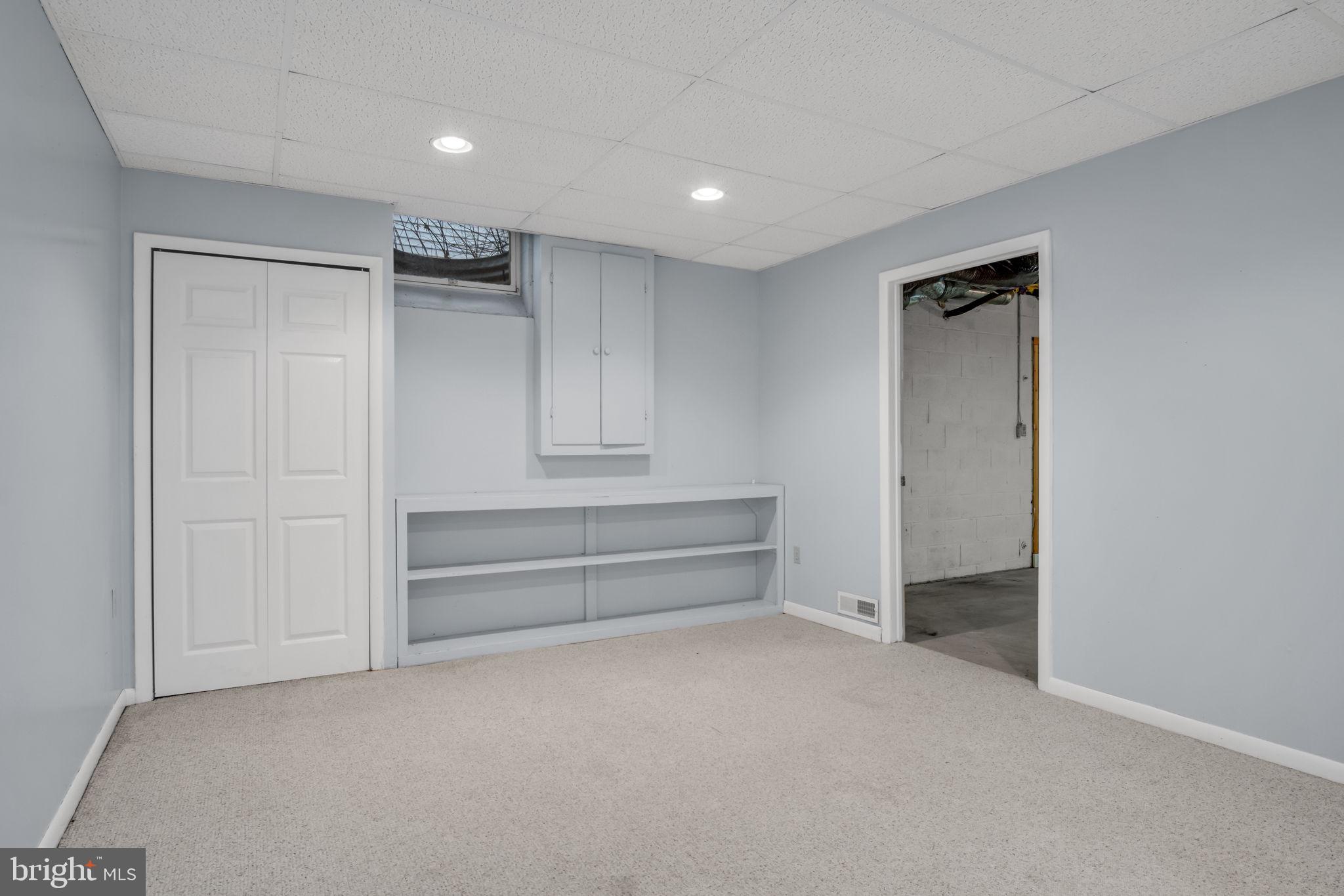 THE OAKS - Residential