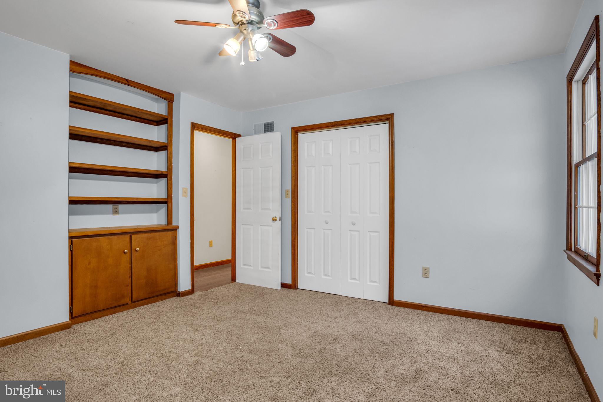 THE OAKS - Residential