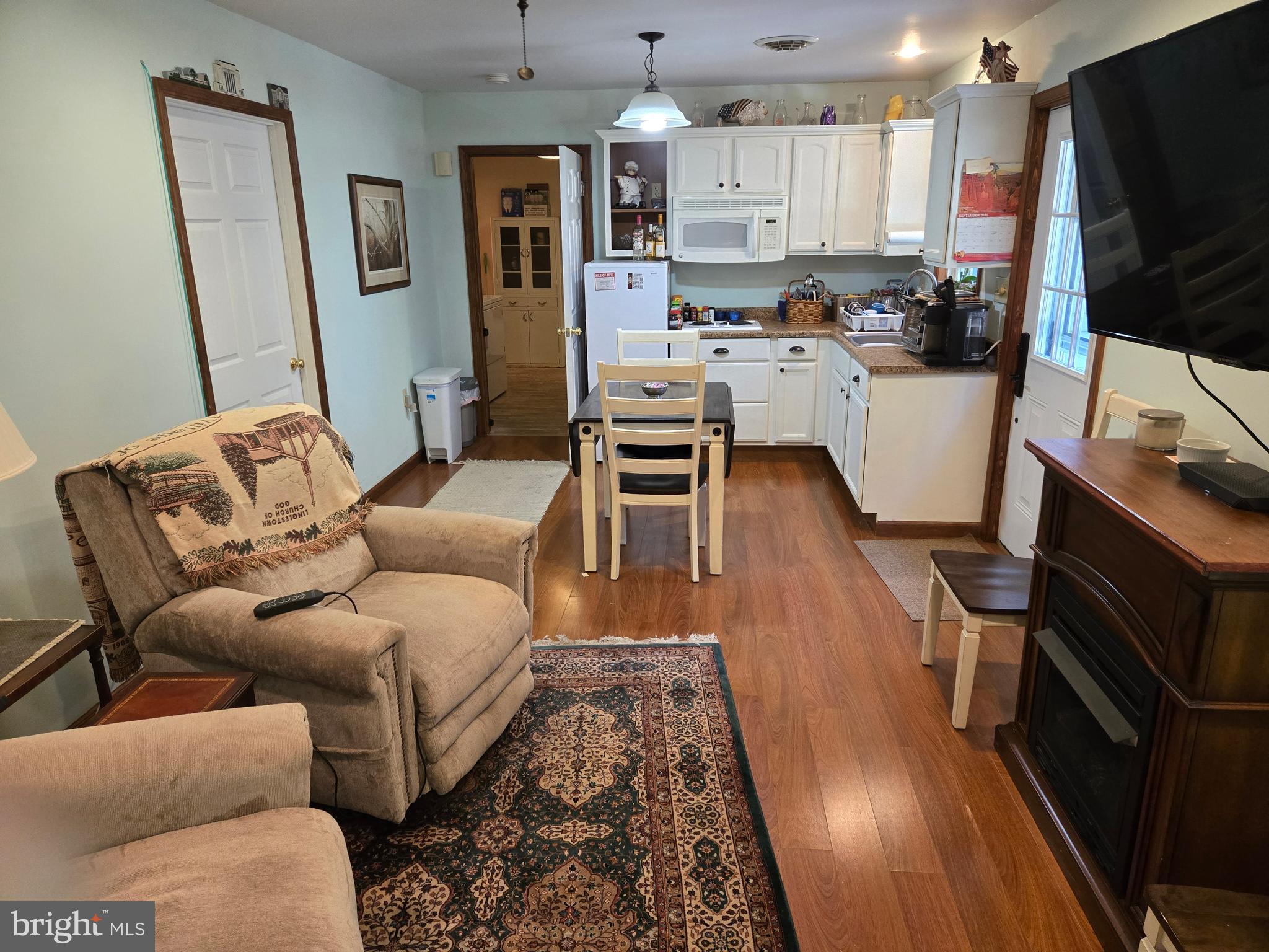 THE OAKS - Residential