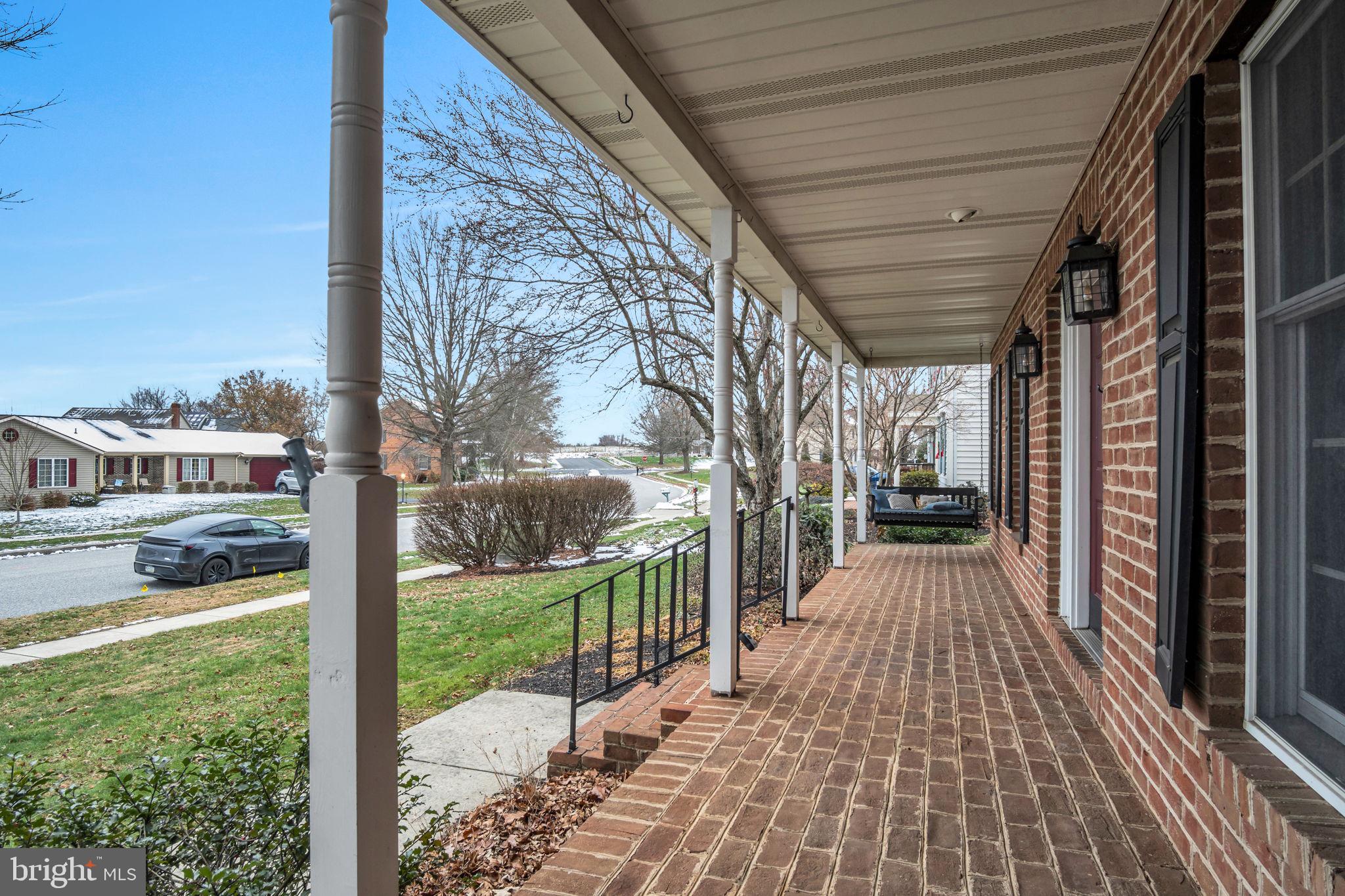 THE OAKS - Residential