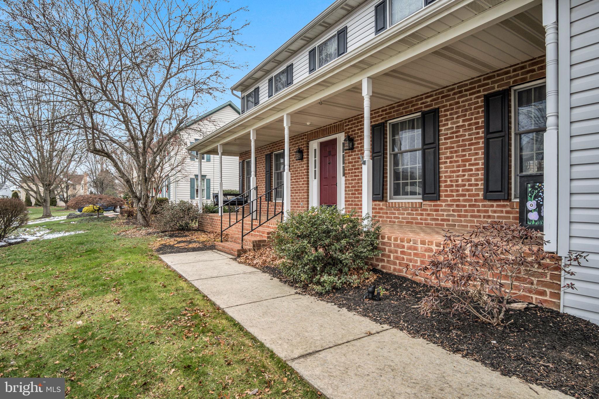 THE OAKS - Residential