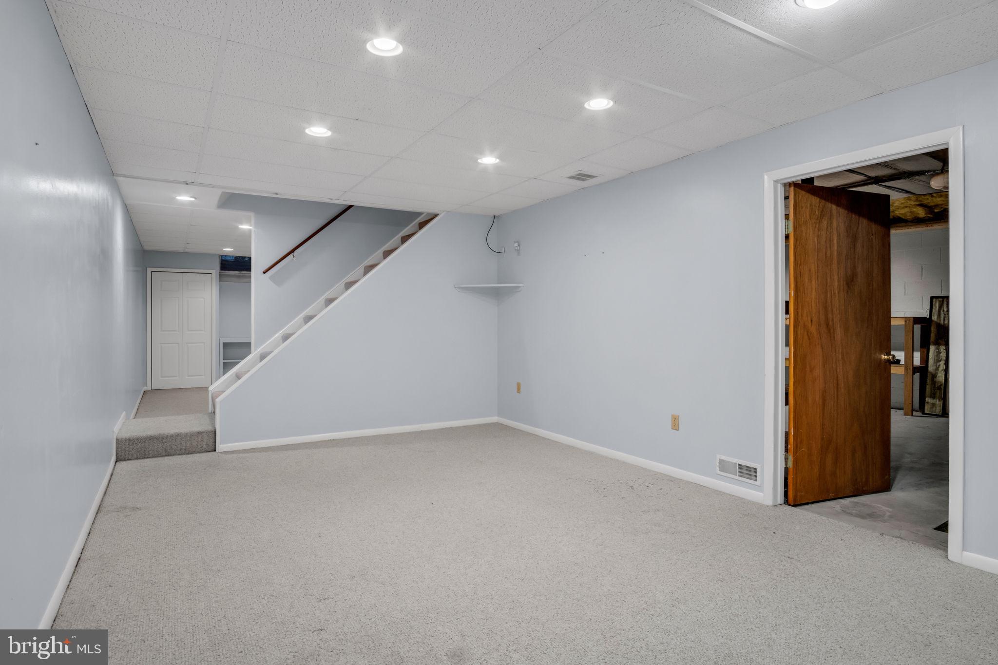 THE OAKS - Residential