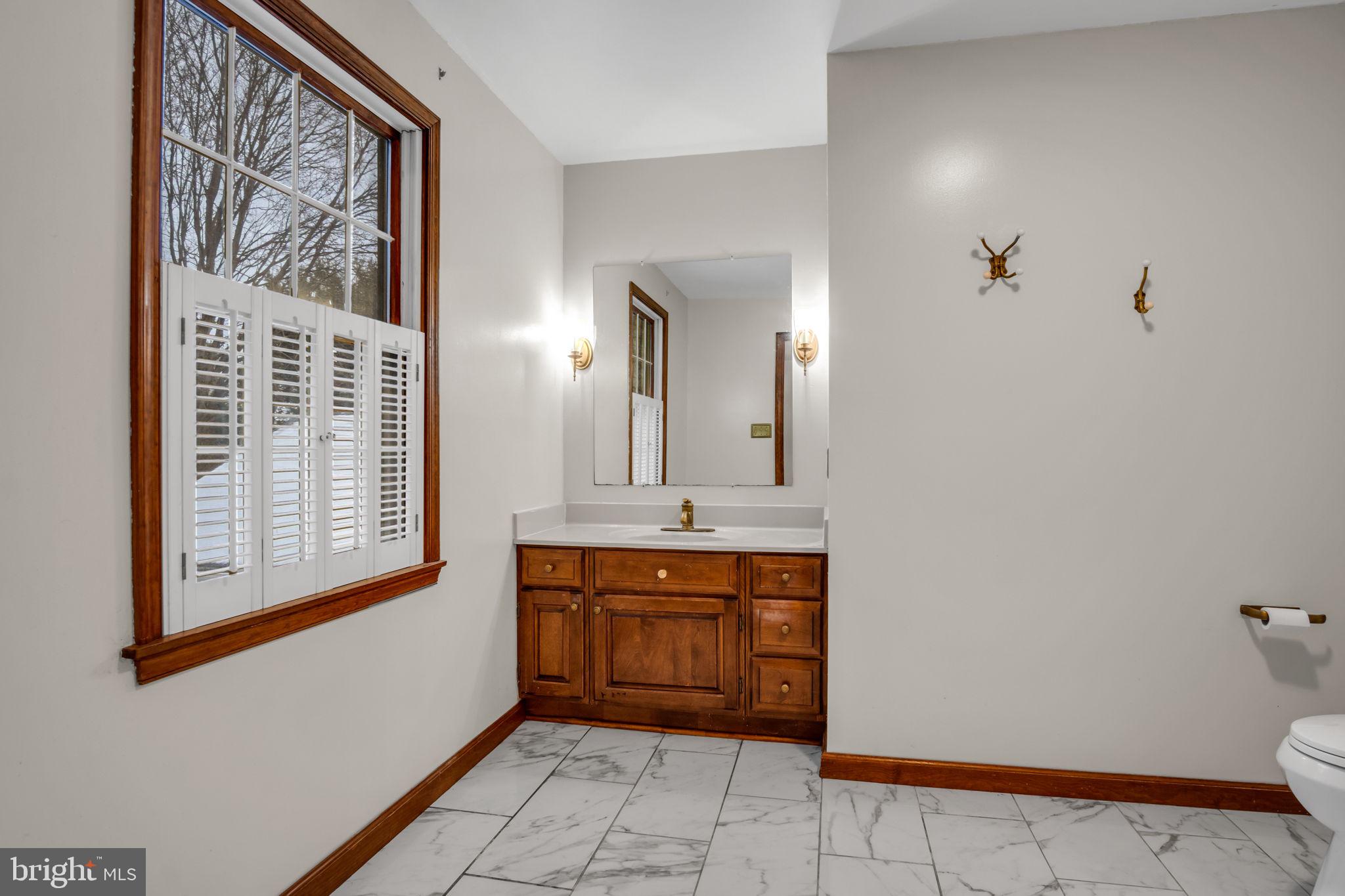 THE OAKS - Residential