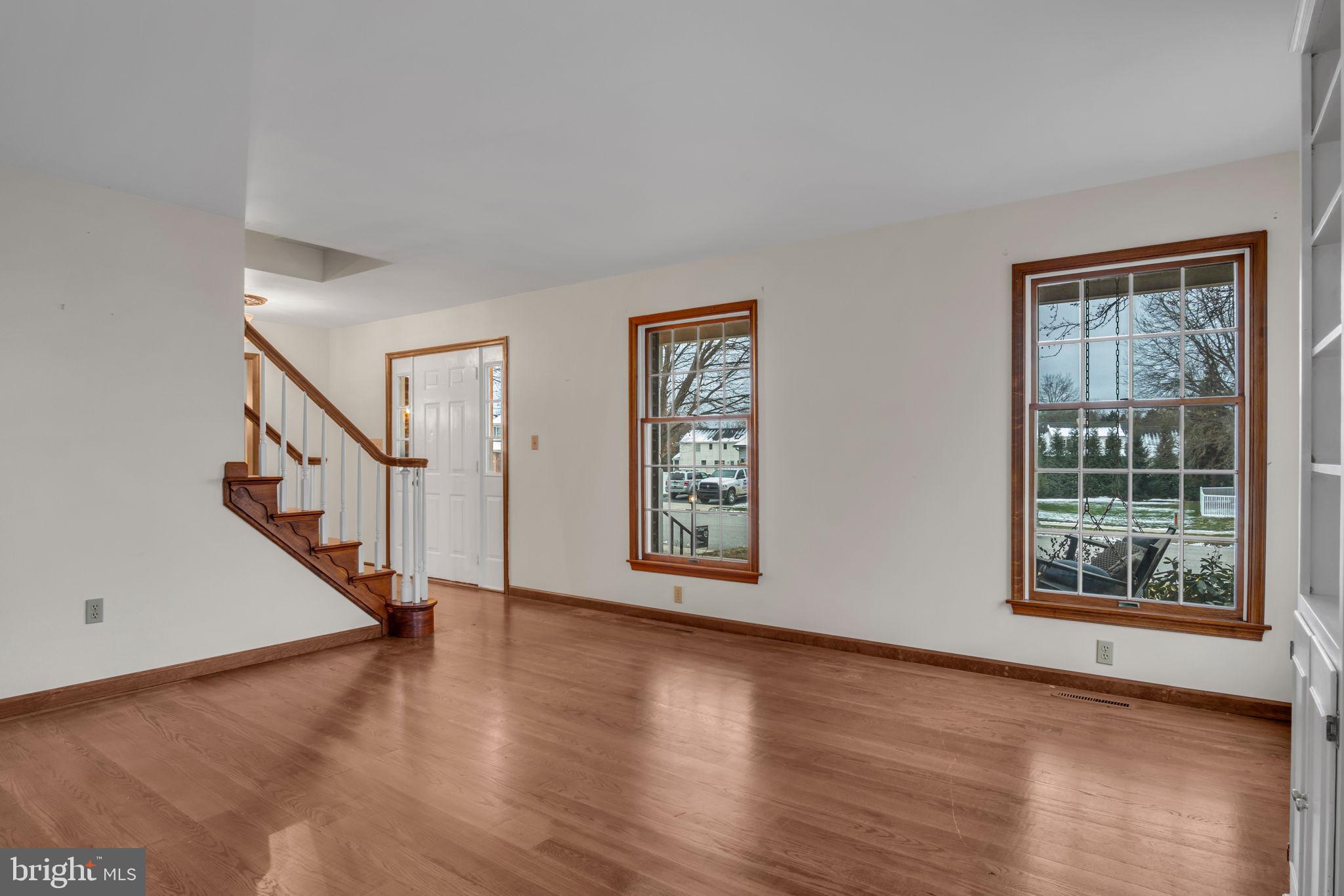 THE OAKS - Residential