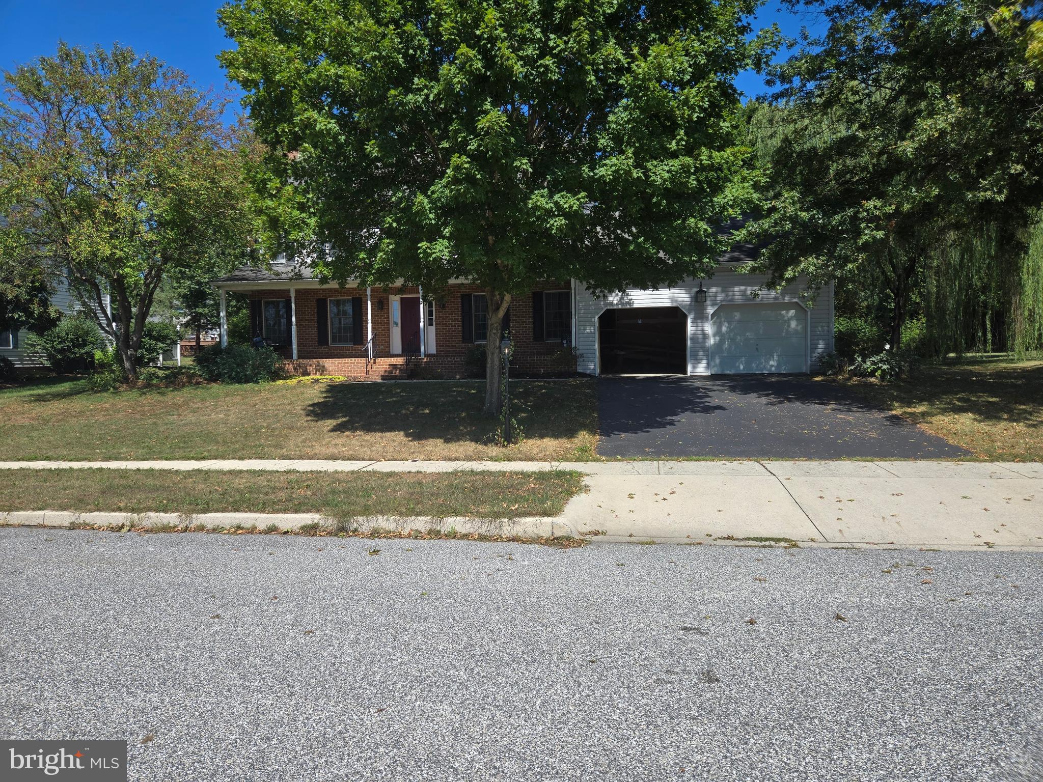 THE OAKS - Residential