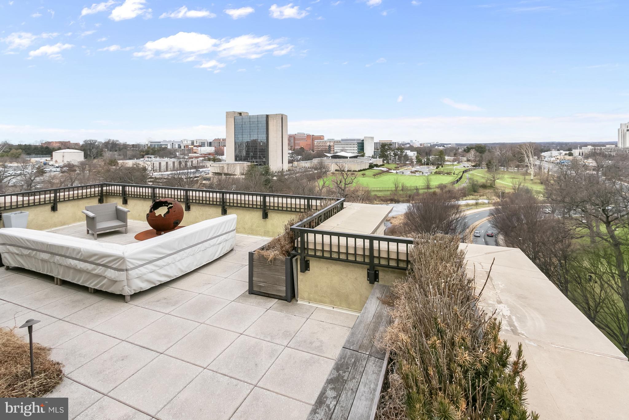 STONEHALL - Residential