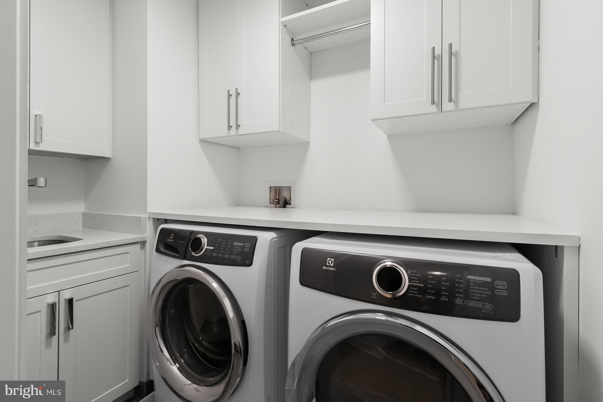 STONEHALL - Residential