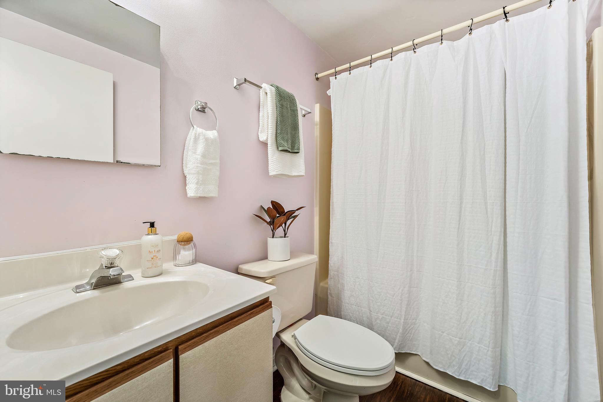 LAKE LAND OR - Residential