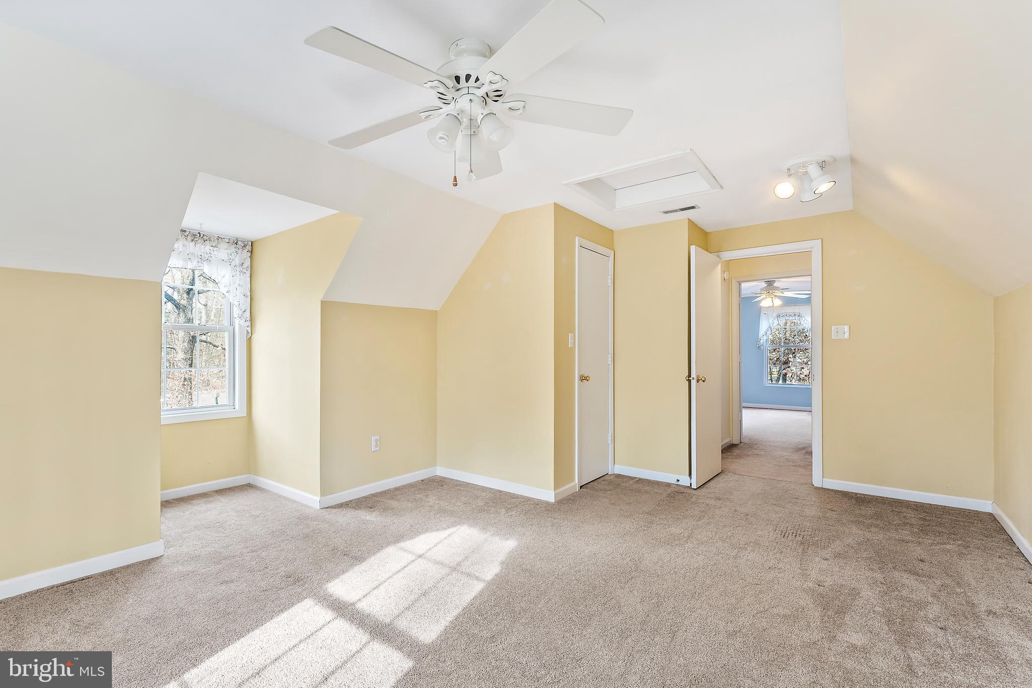 LAKE LAND OR - Residential