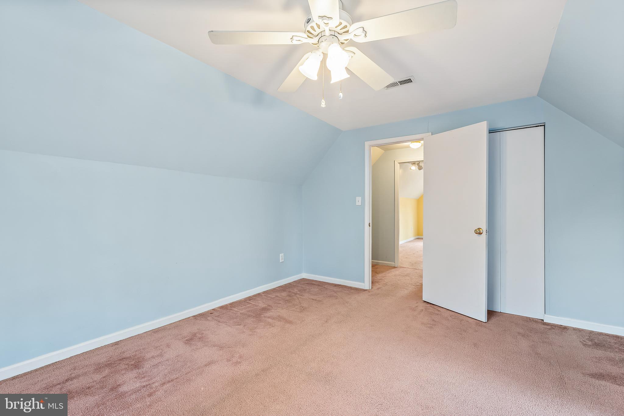 LAKE LAND OR - Residential