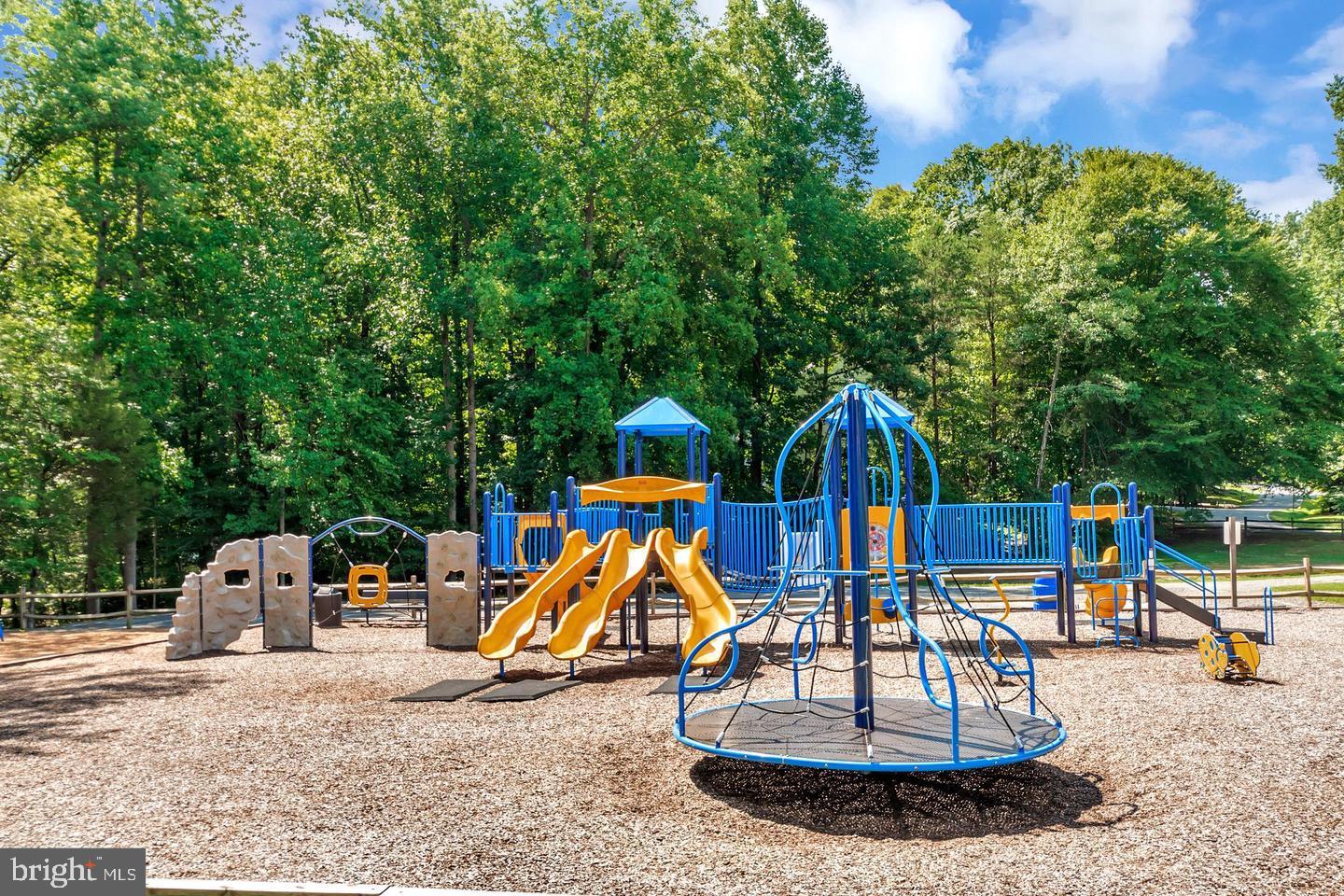 LAKE LAND OR - Residential