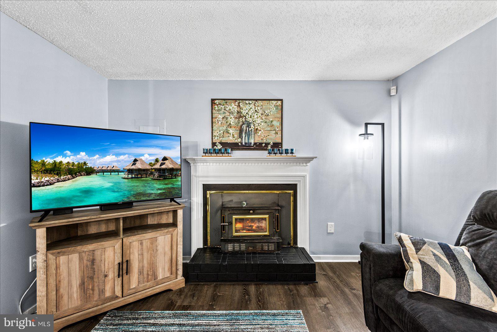 LAKE LAND OR - Residential