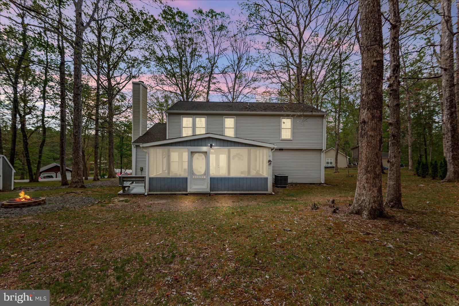 LAKE LAND OR - Residential