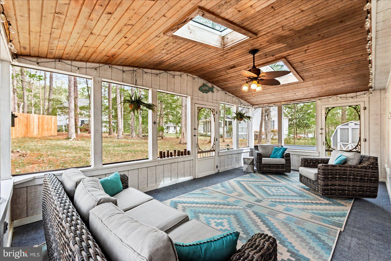 LAKE LAND OR - Residential