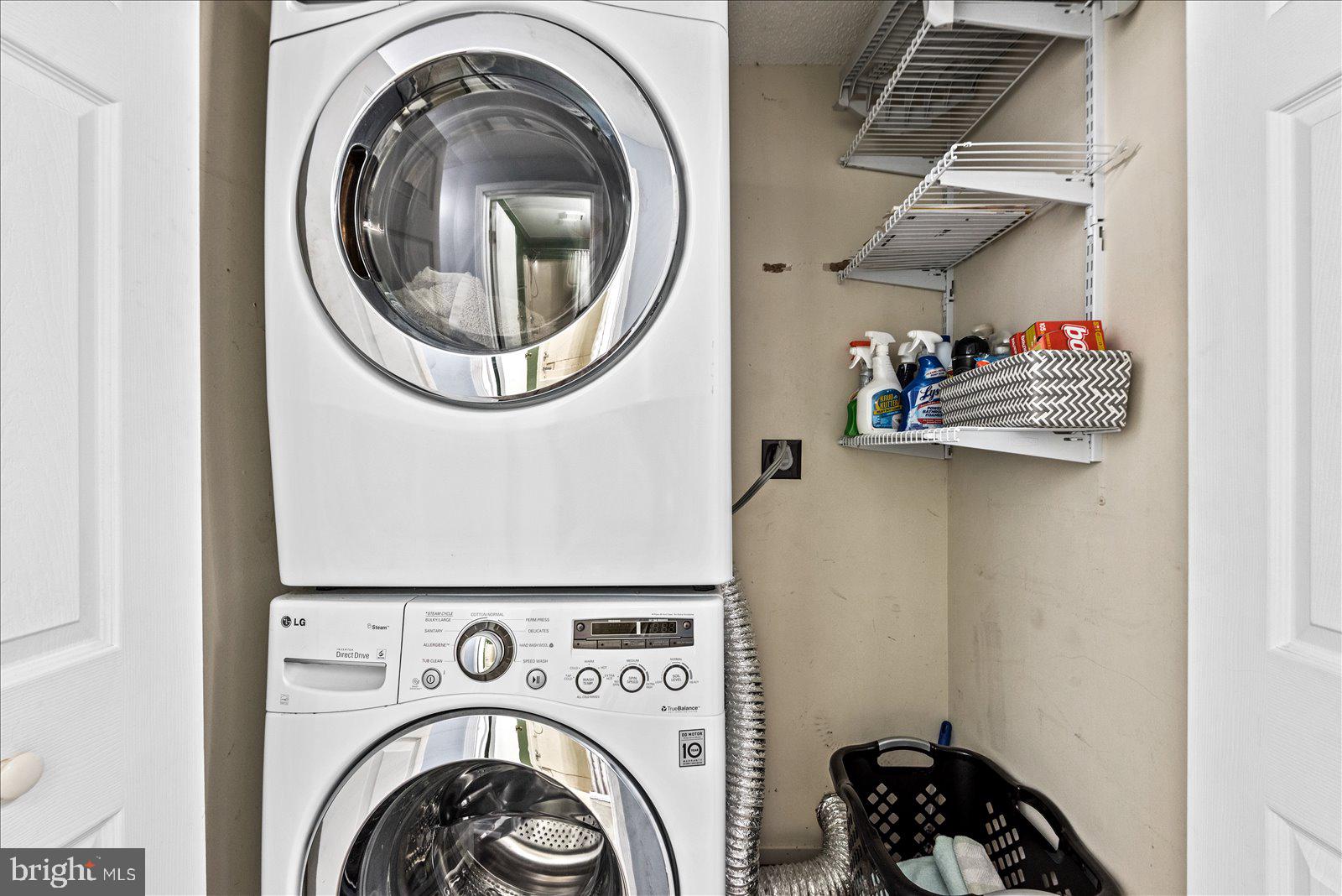 LAKE LAND OR - Residential