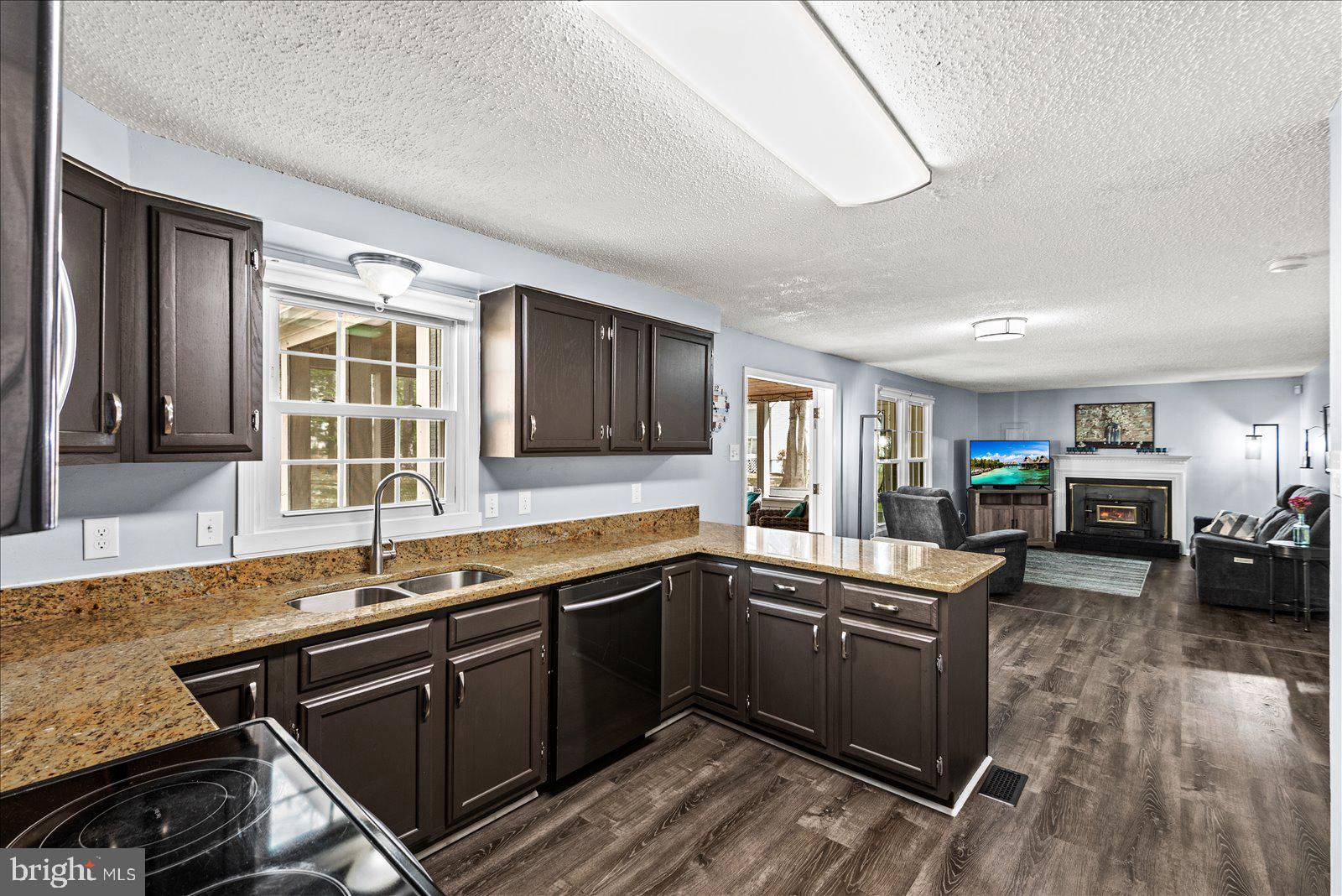 LAKE LAND OR - Residential