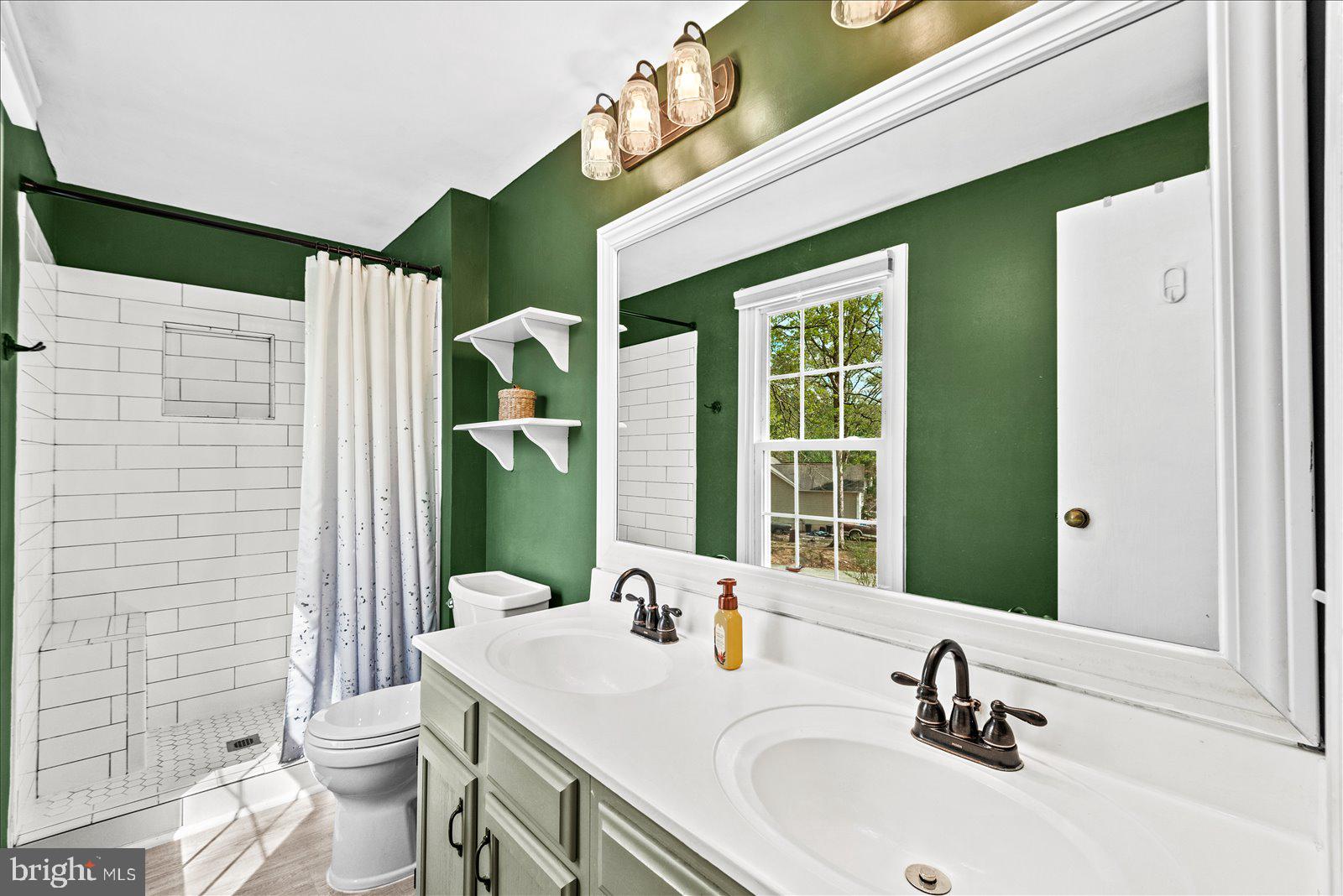 LAKE LAND OR - Residential