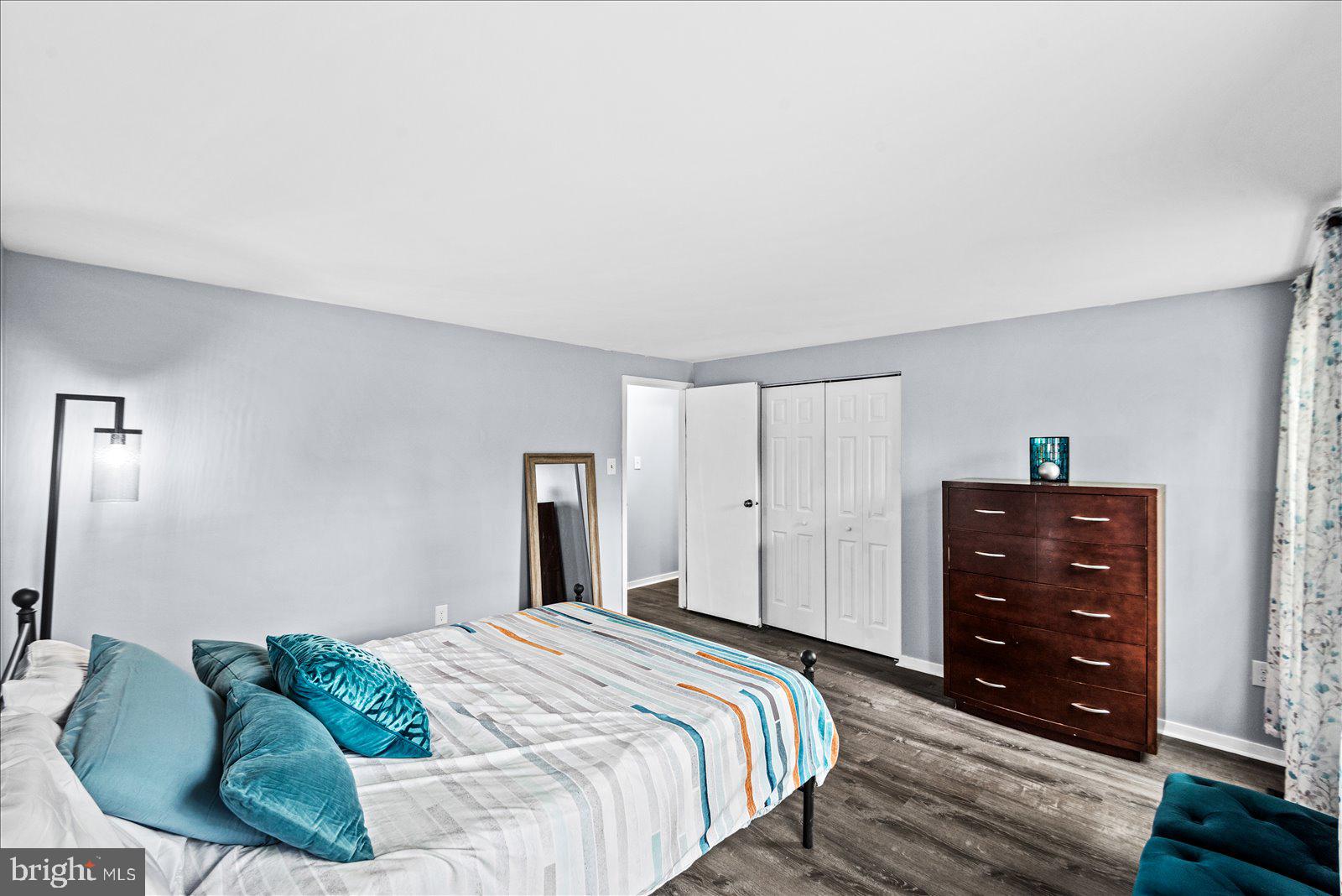 LAKE LAND OR - Residential