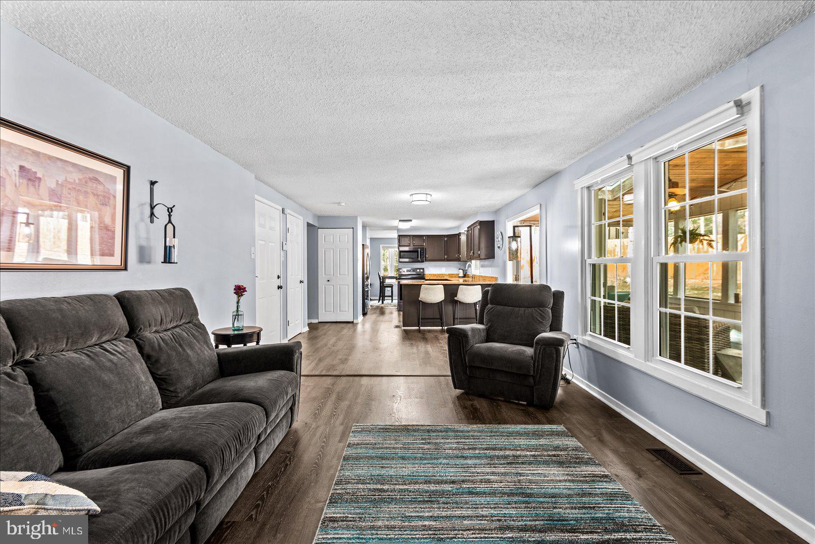 LAKE LAND OR - Residential