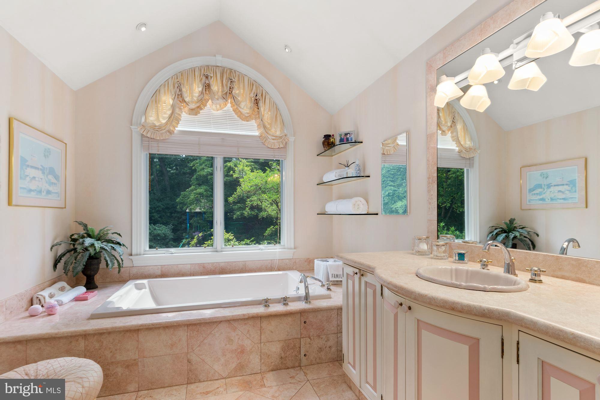 BURNING TREE ESTATES - Residential