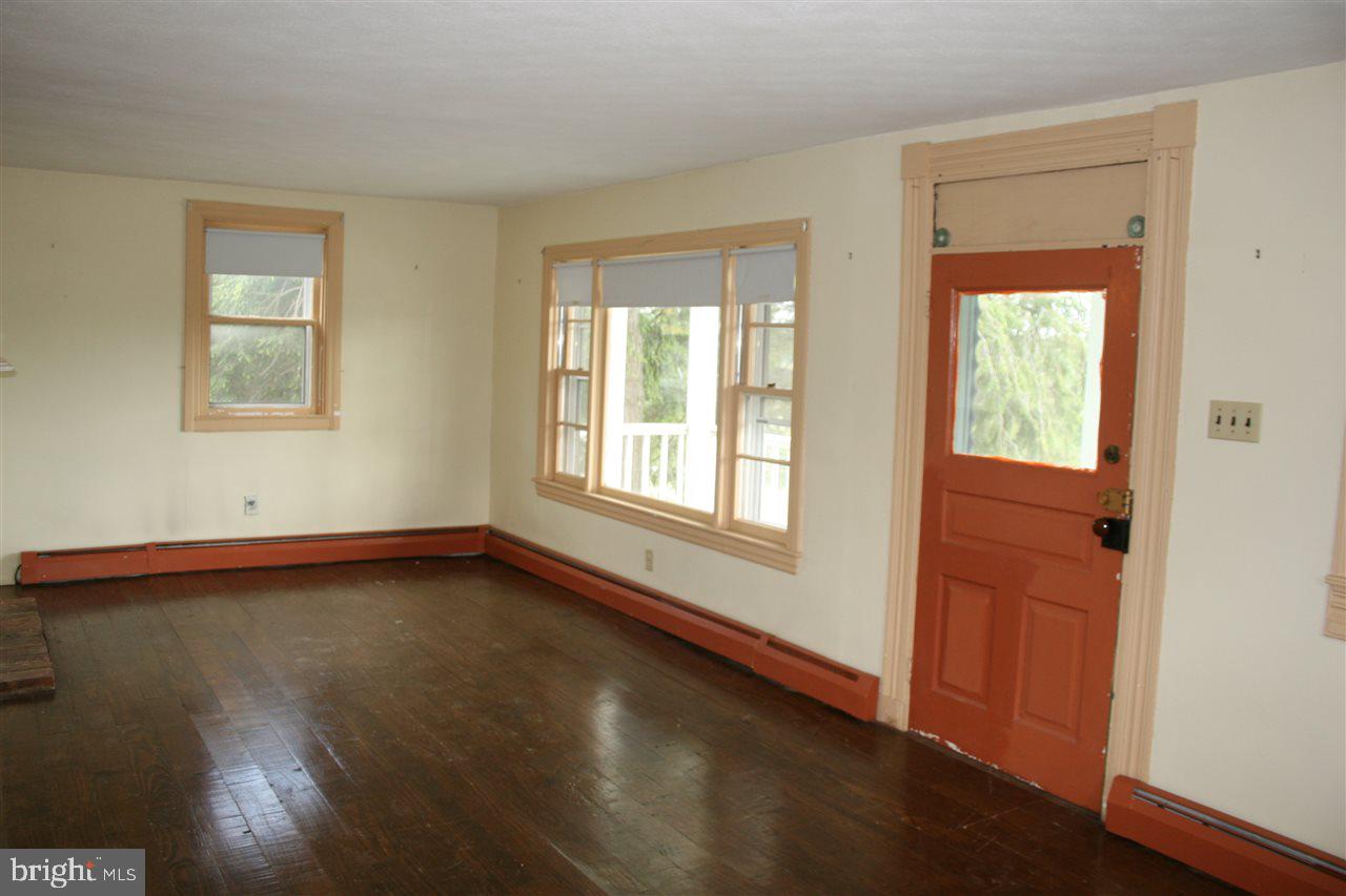 SEVEN VALLEYS - Farm