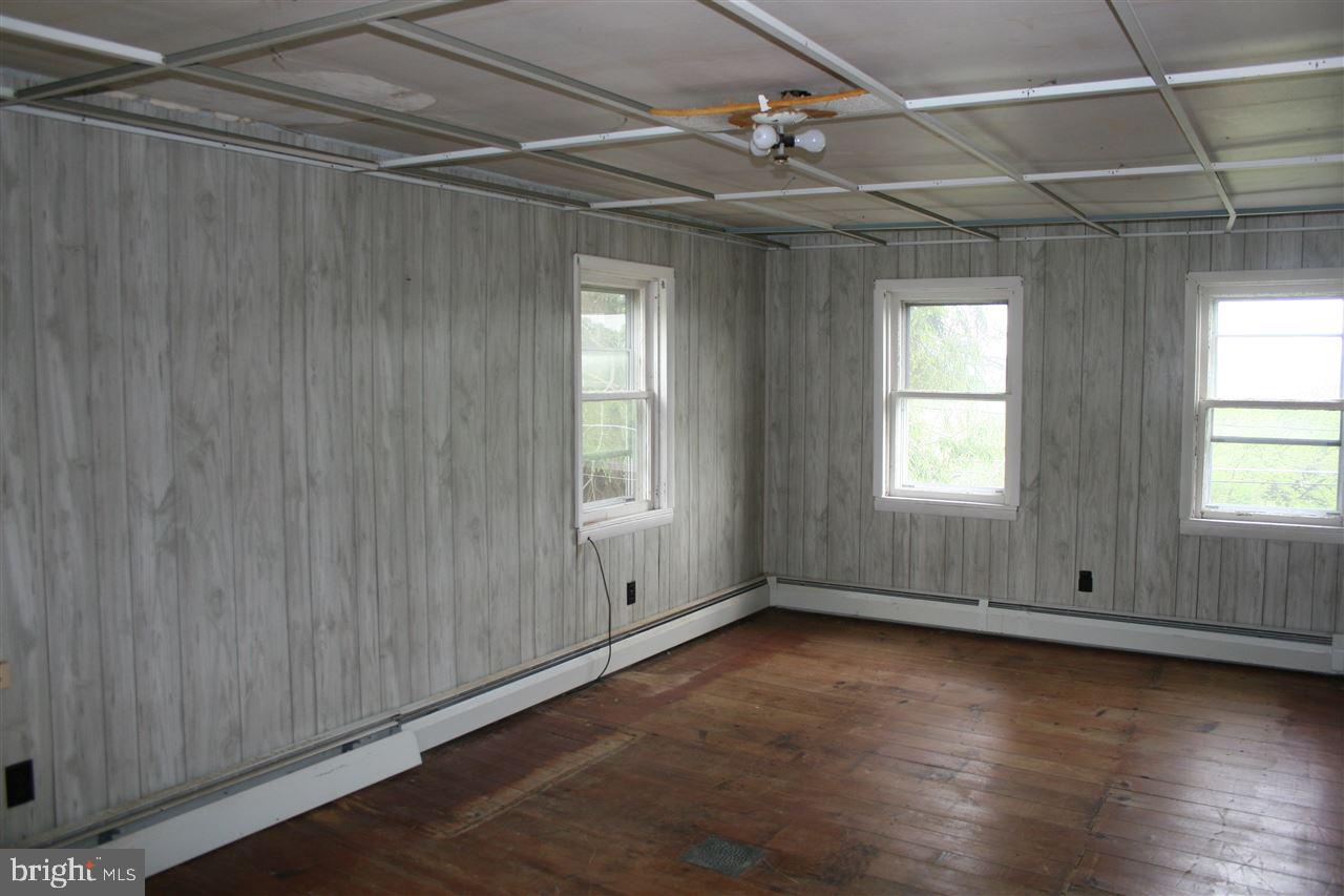 SEVEN VALLEYS - Farm