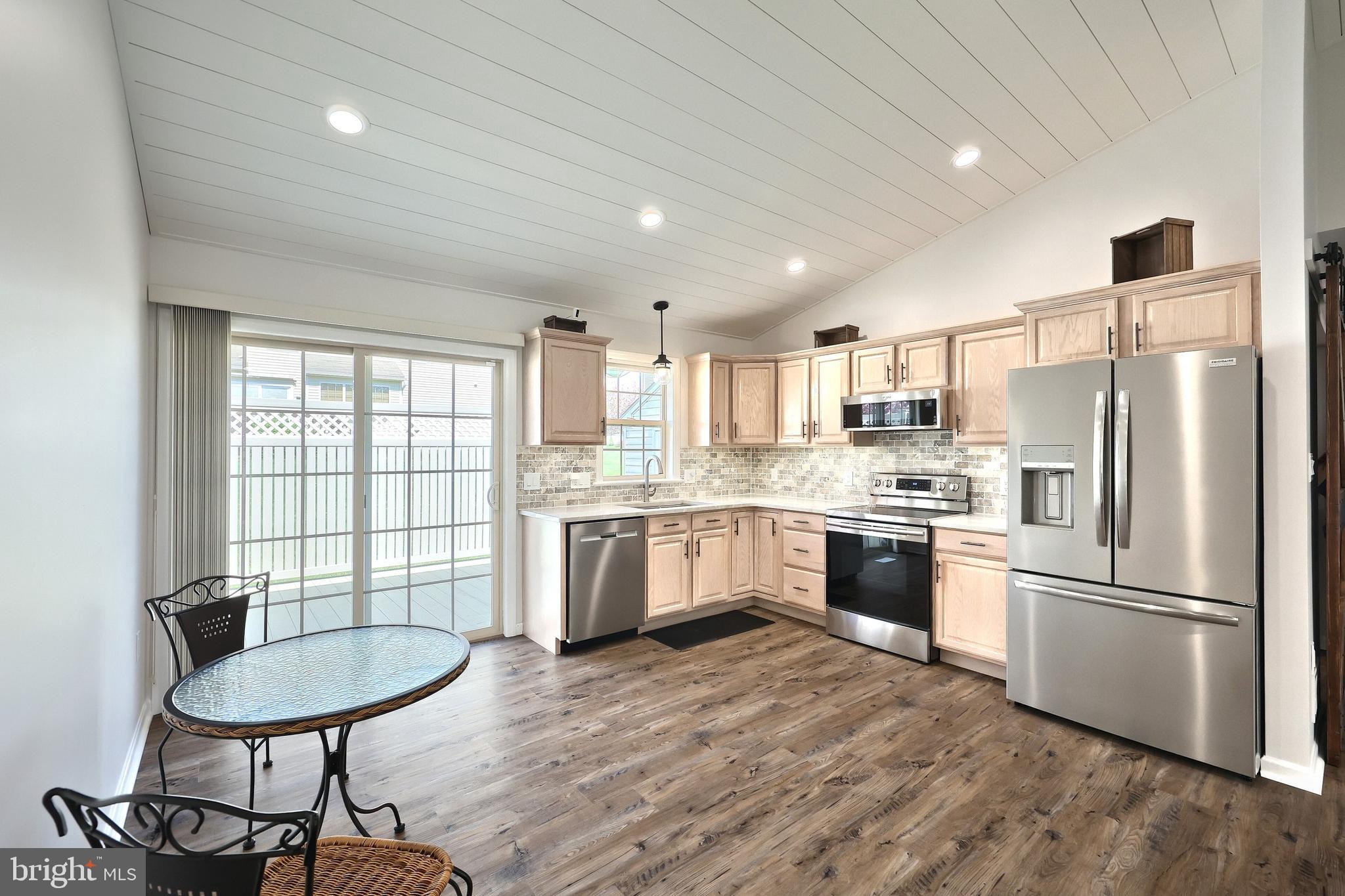 ALLYSON'S CROSSING - Residential