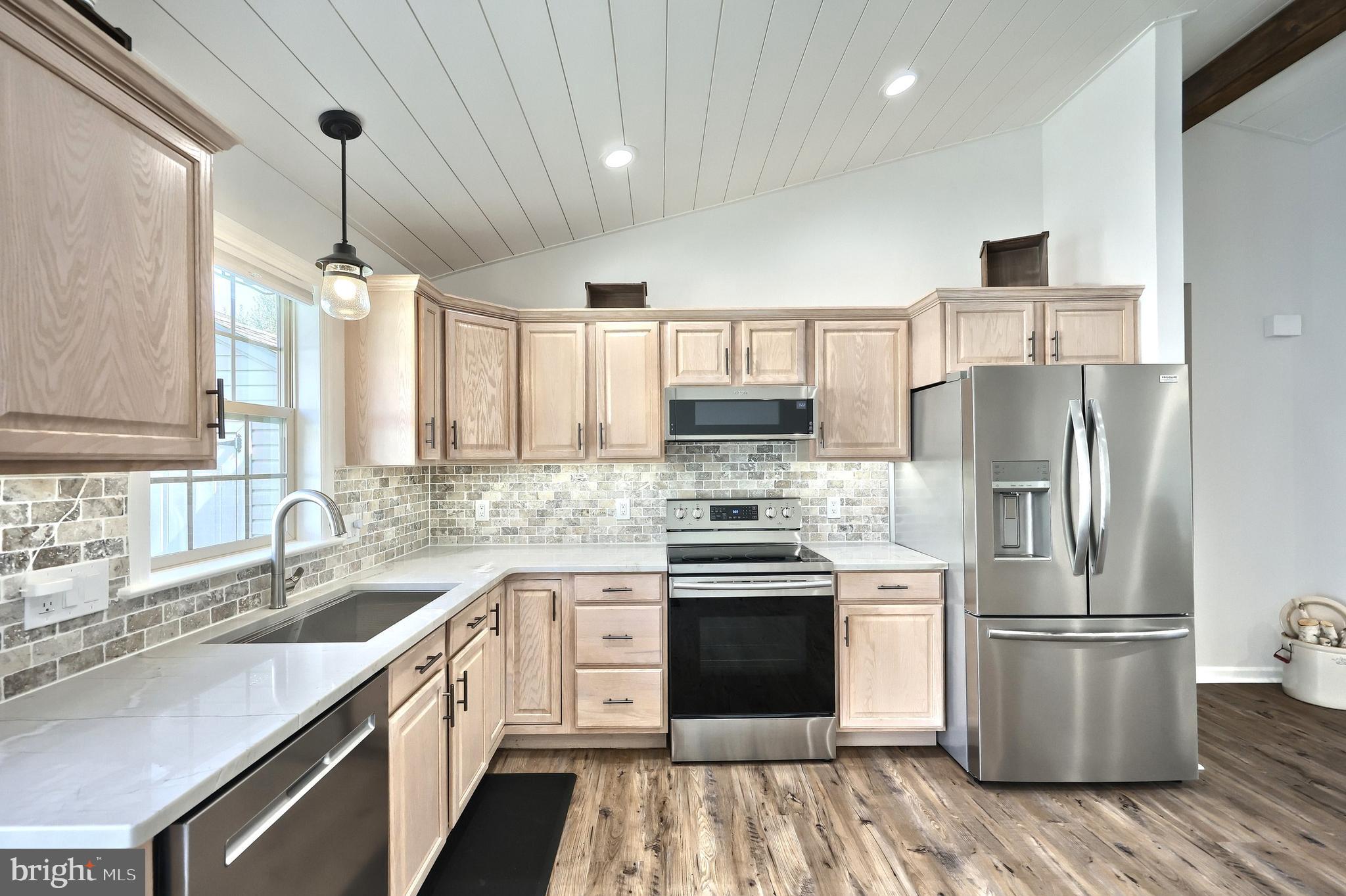 ALLYSON'S CROSSING - Residential