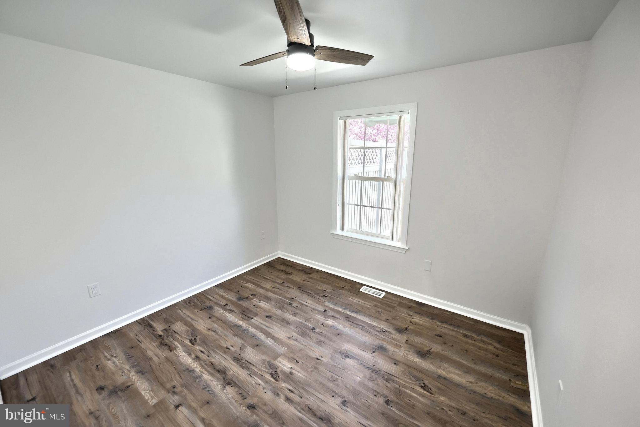 ALLYSON'S CROSSING - Residential