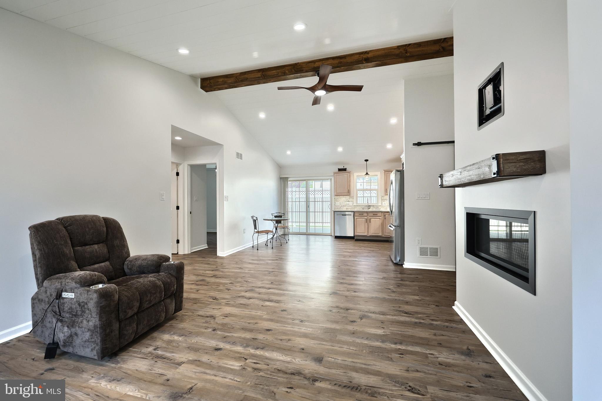 ALLYSON'S CROSSING - Residential