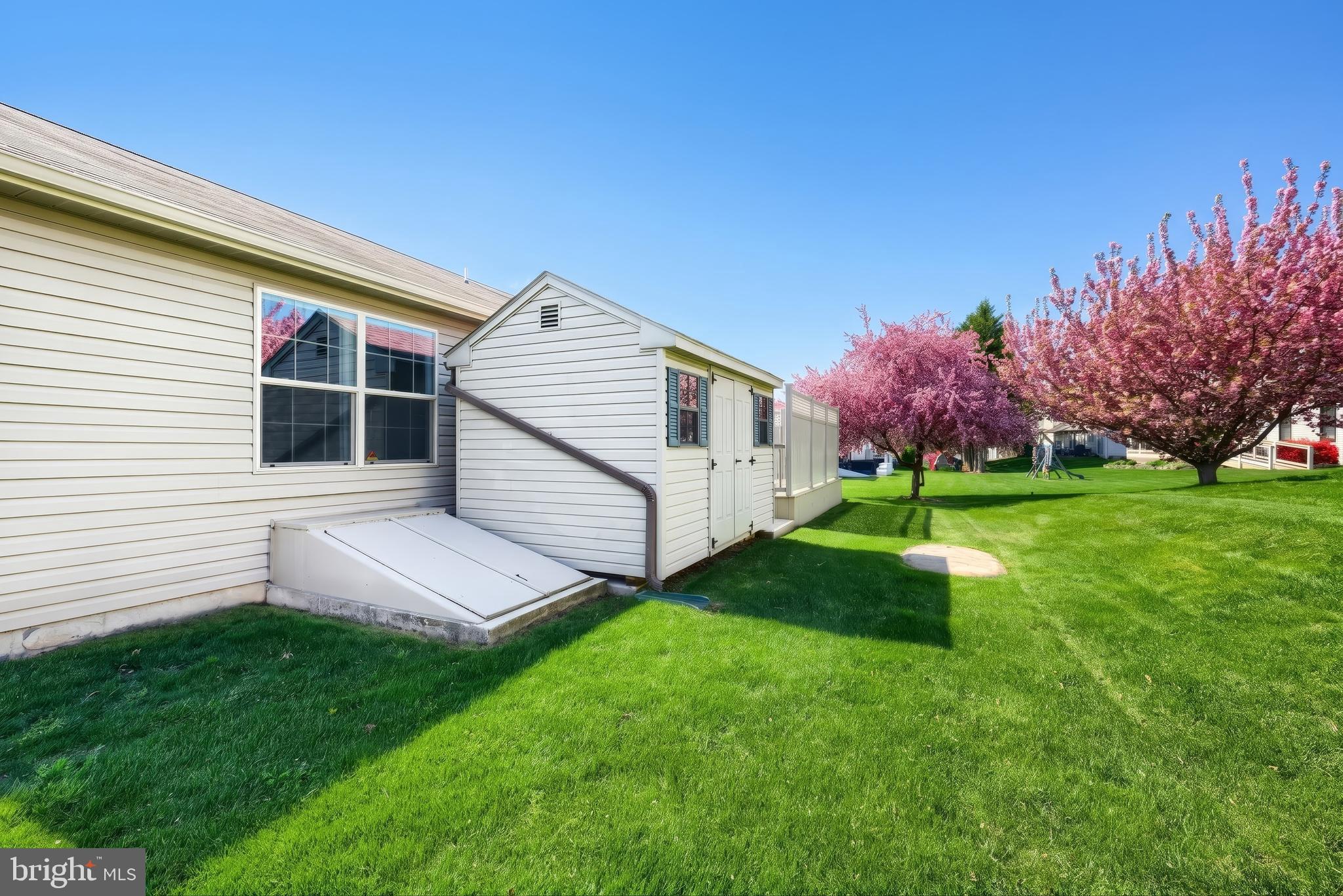 ALLYSON'S CROSSING - Residential