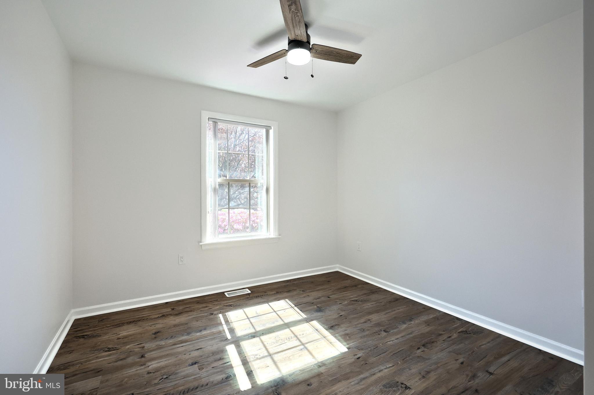 ALLYSON'S CROSSING - Residential