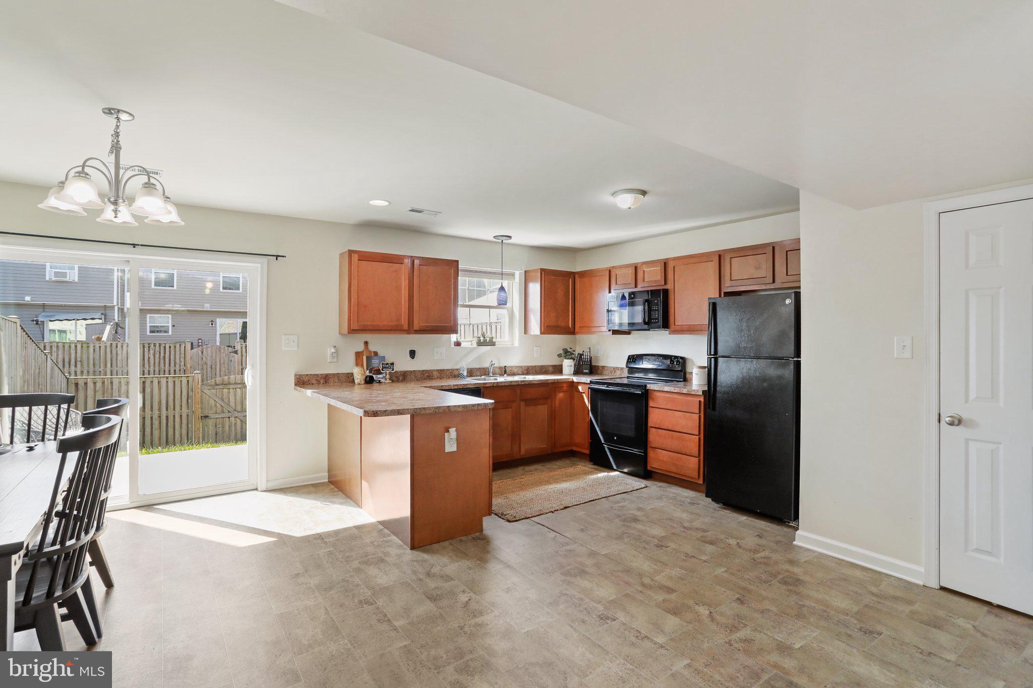 INWOOD VILLAGE - Residential