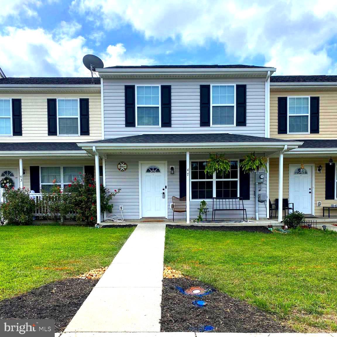 INWOOD VILLAGE - Residential