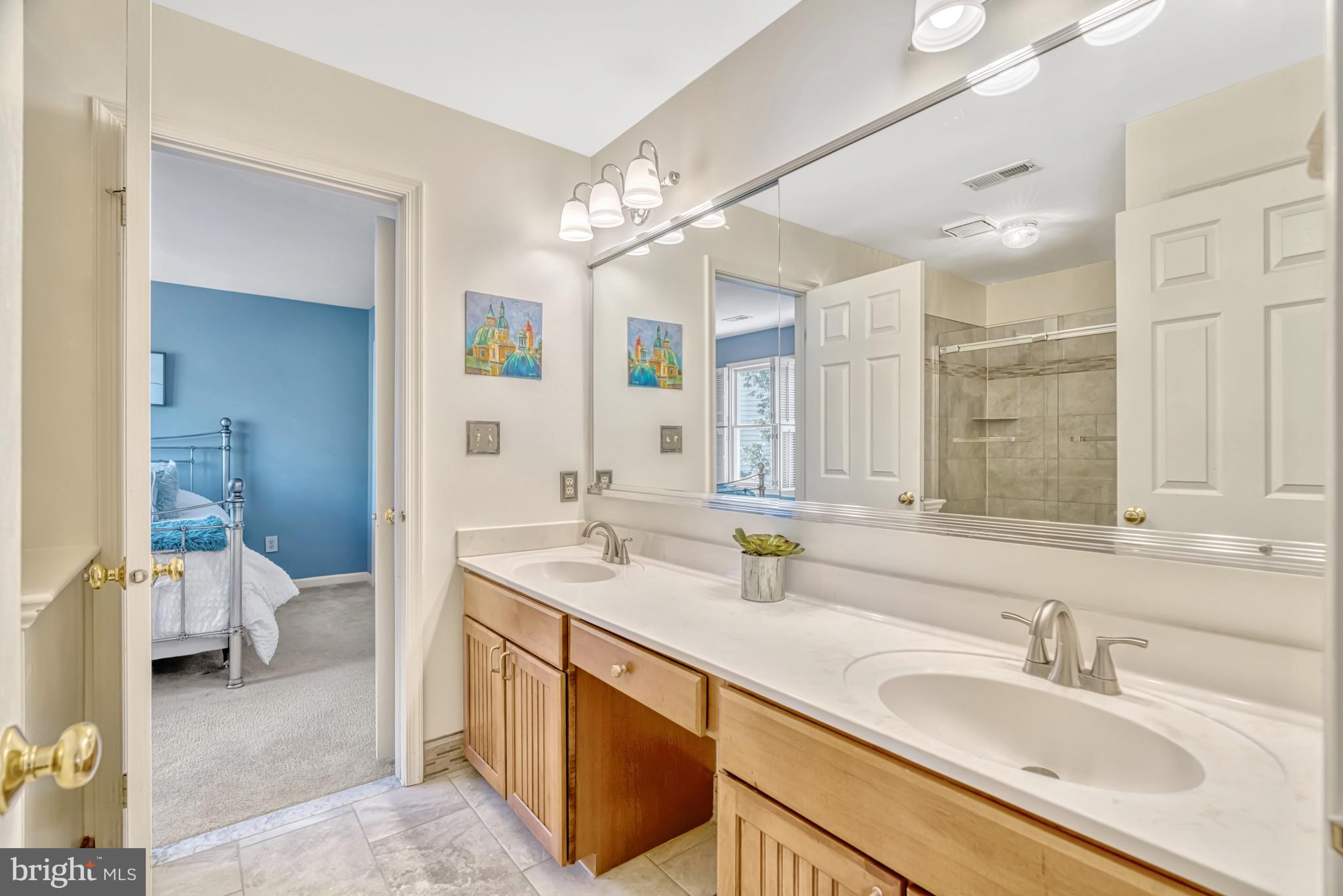 CENTURY OAK - Residential