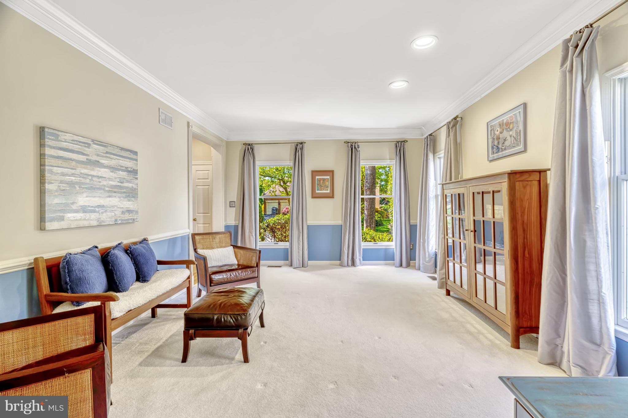 CENTURY OAK - Residential