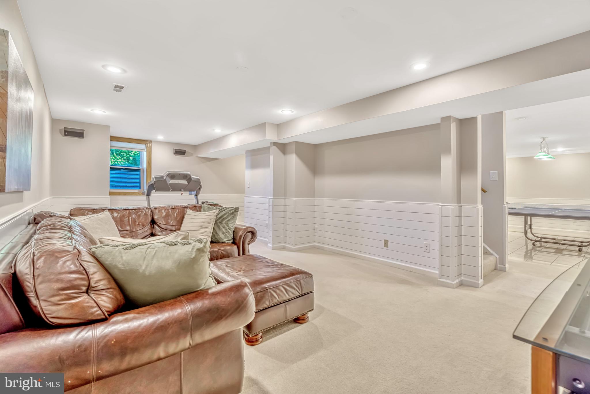 CENTURY OAK - Residential