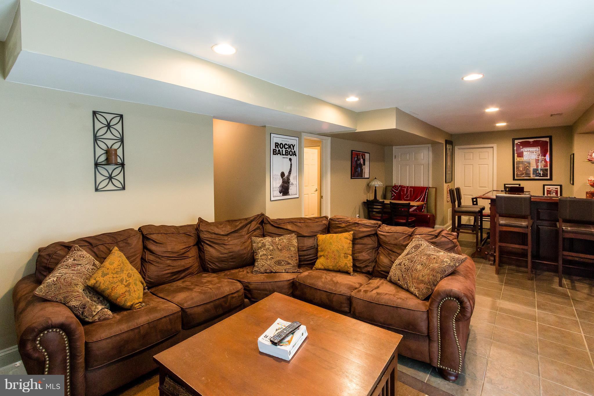 ACADEMY HILLS - Residential