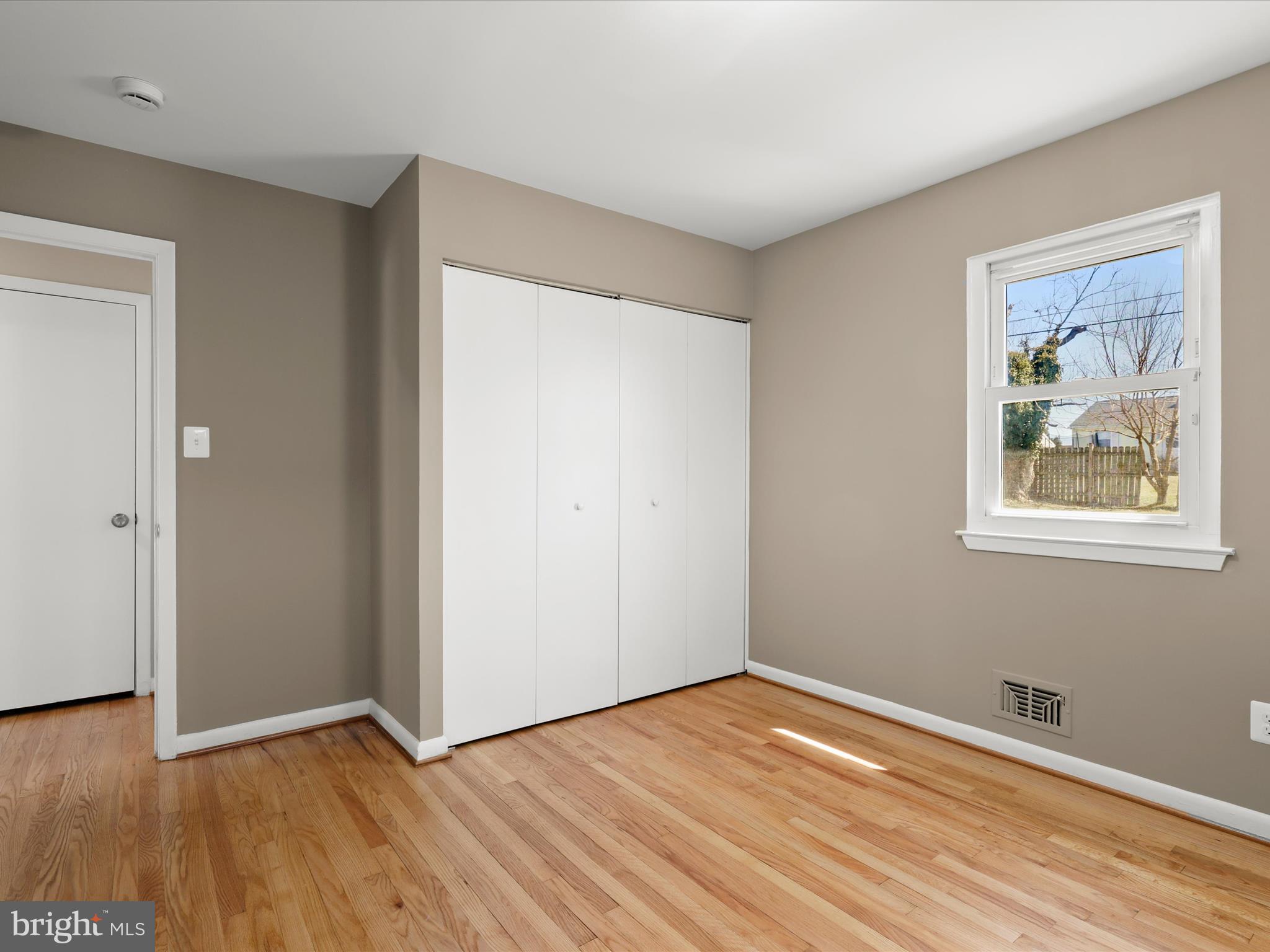 WINDSOR FARMS - Residential