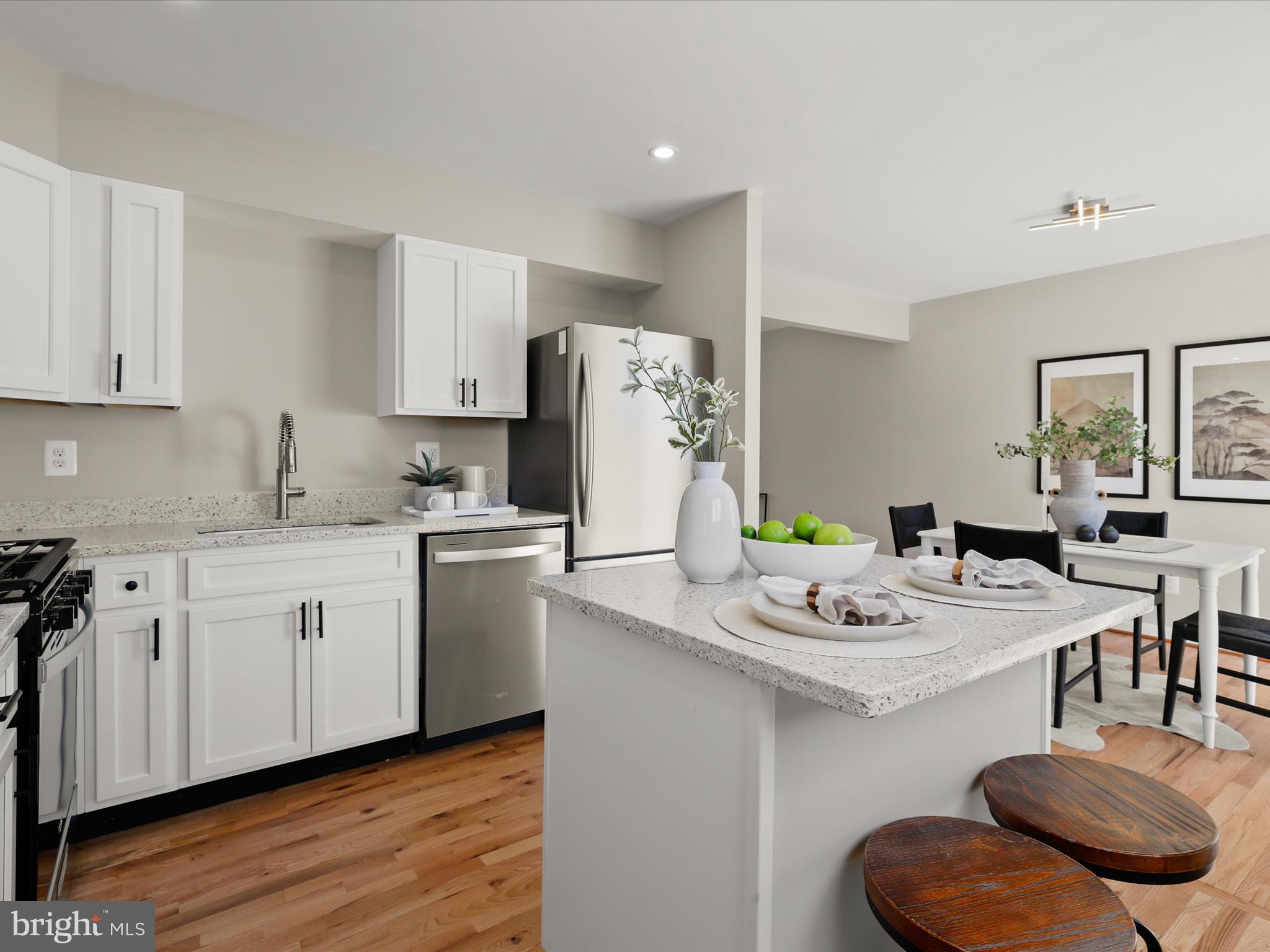 WINDSOR FARMS - Residential