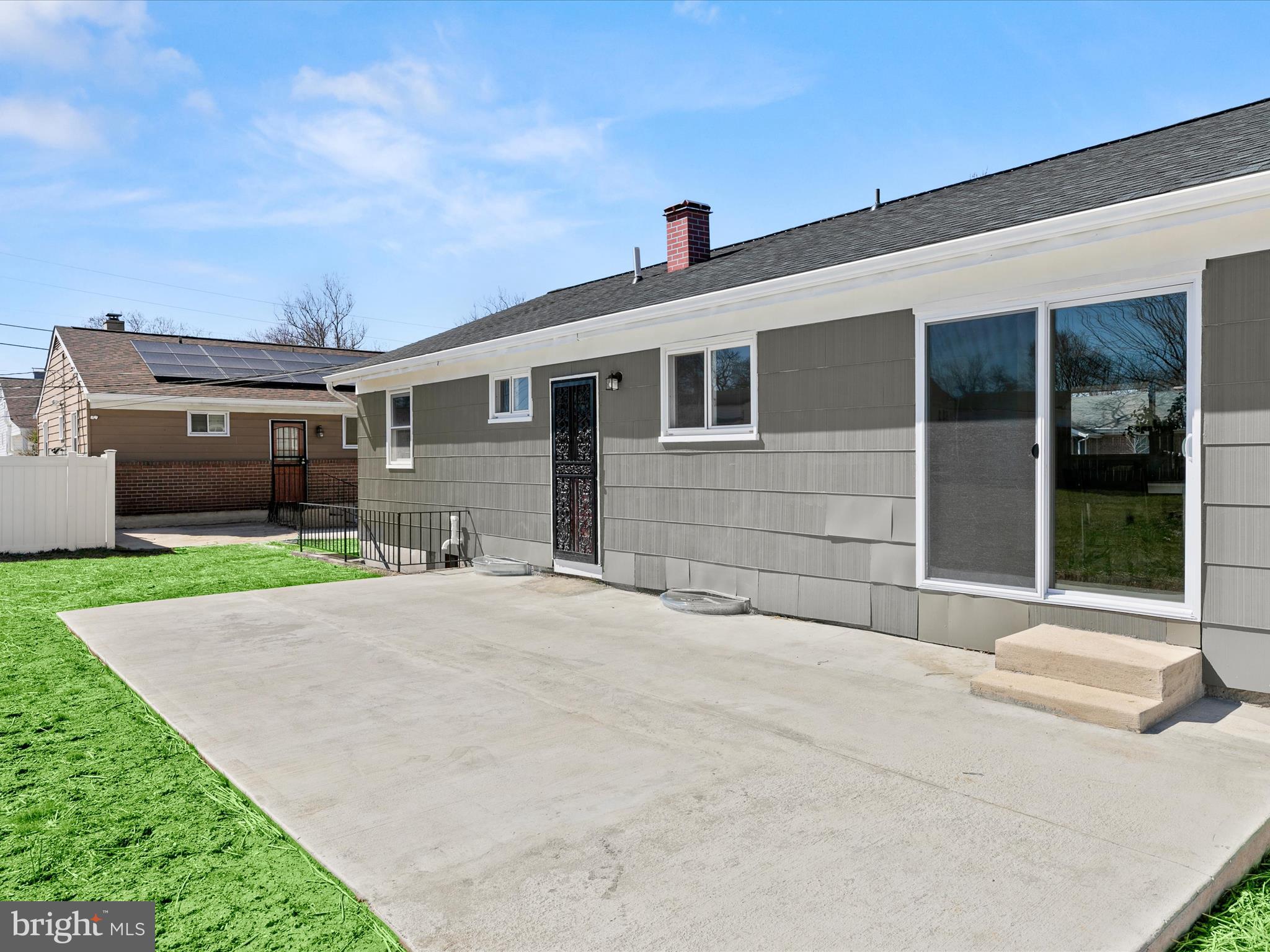 WINDSOR FARMS - Residential