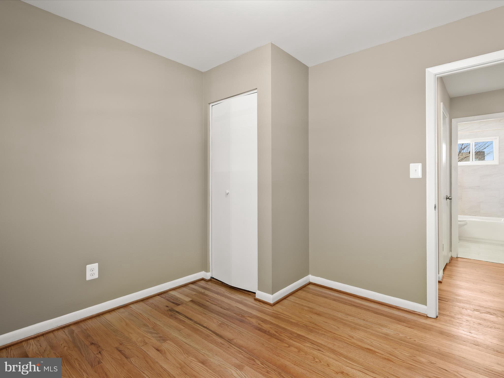 WINDSOR FARMS - Residential