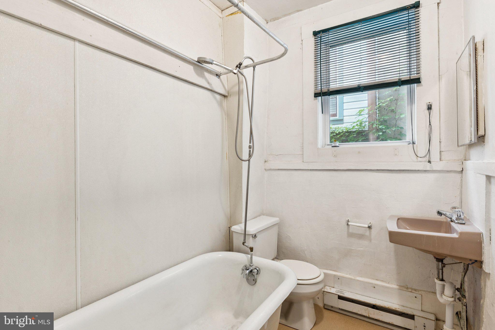 HISTORIC DISTRICT - Residential Income