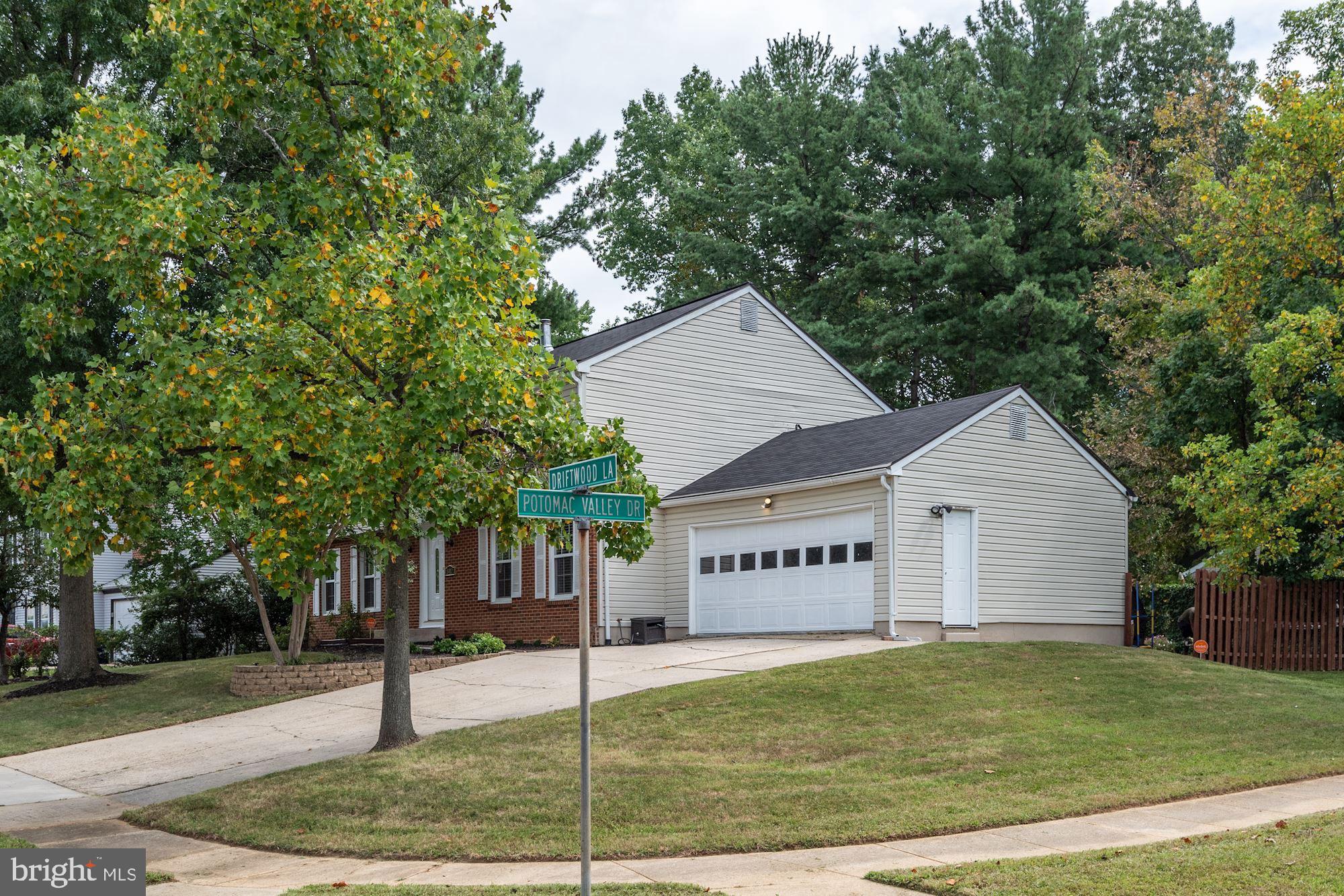 RIVERBEND - Residential