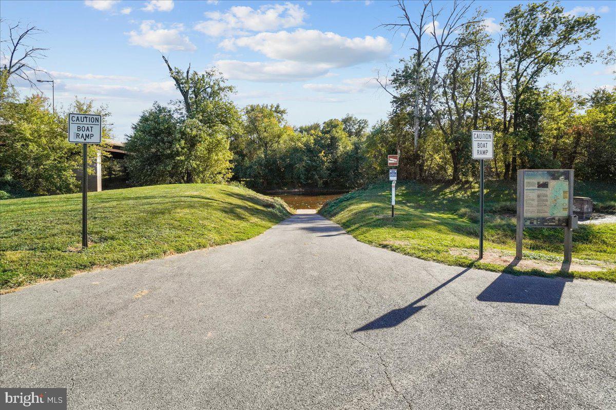 WORMANS MILL - Residential