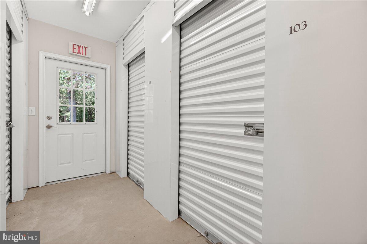 WORMANS MILL - Residential