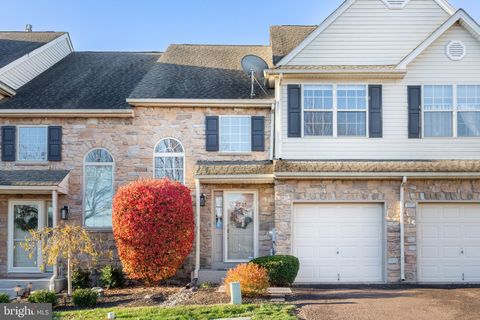 2905 GATEWAY DRIVE ROYERSFORD PA 19468