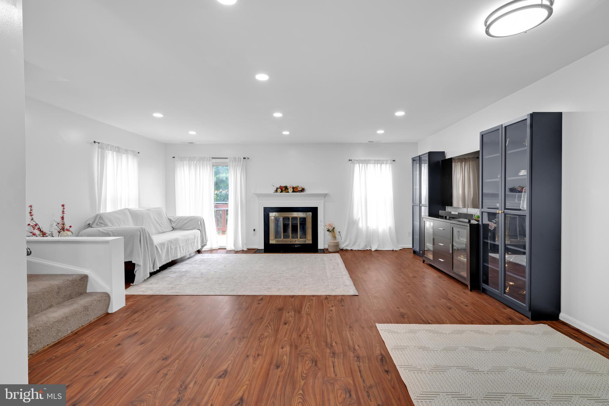 13714 AUTUMN VALE COURT