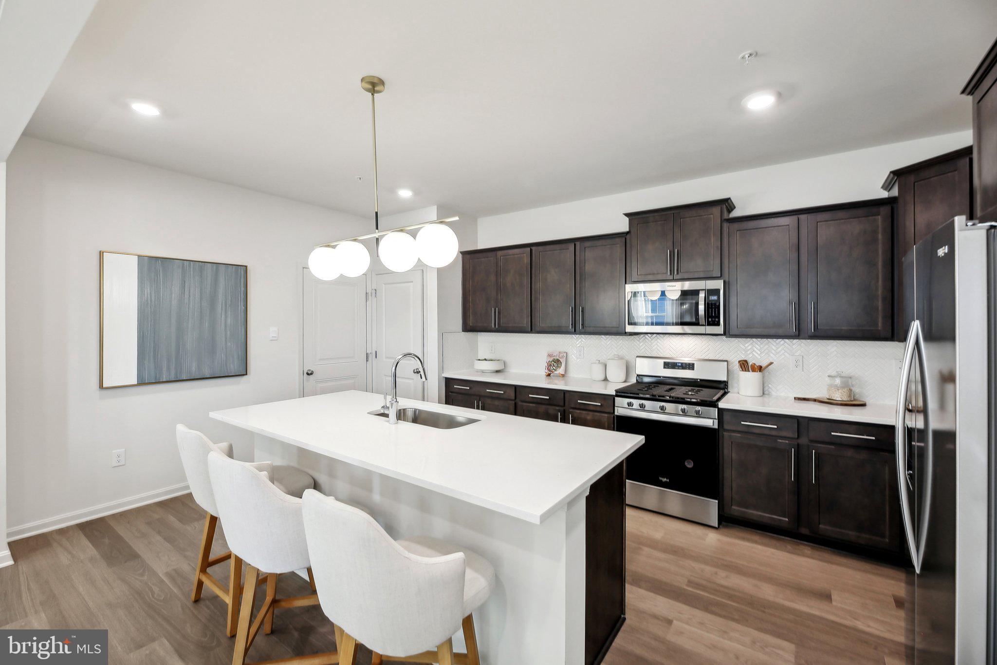 CREEKSIDE ESTATES - Residential