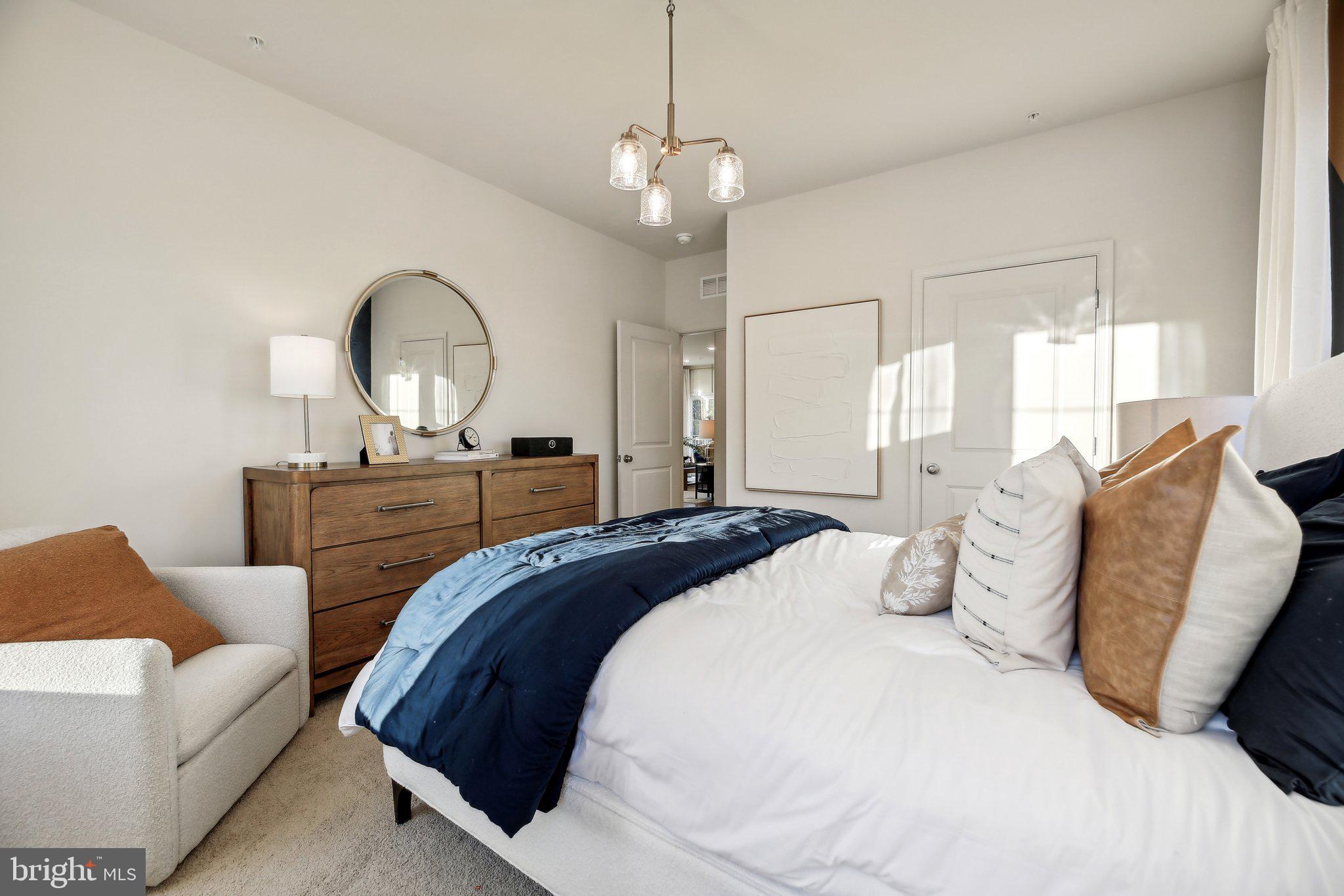 CREEKSIDE ESTATES - Residential